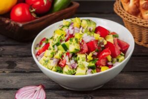 Ensalada de aguacate y tomate