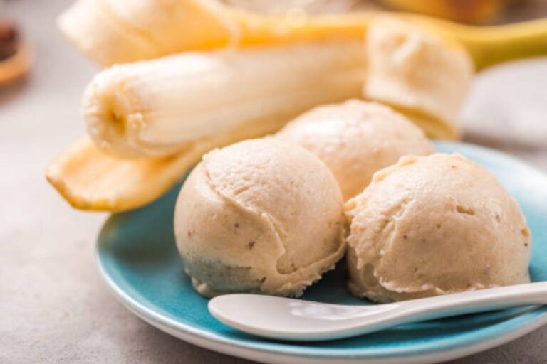 Helado de Banana con Crema de Leche